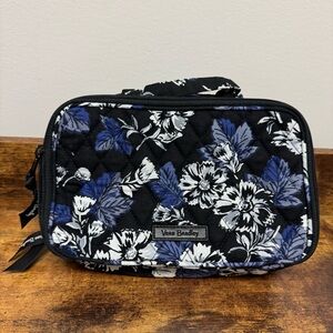 Vera Bradley Blush & Brush Makeup Case Frosted Floral‎ Travel Organization Blue